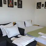 Avalon-high View Apartament